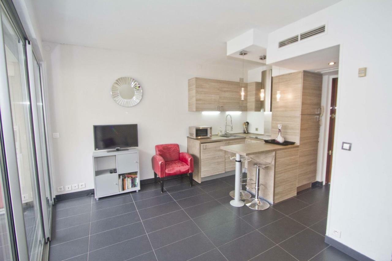 Promenade Holiday - Royal Luxembourg - 2 Nisa Exterior foto